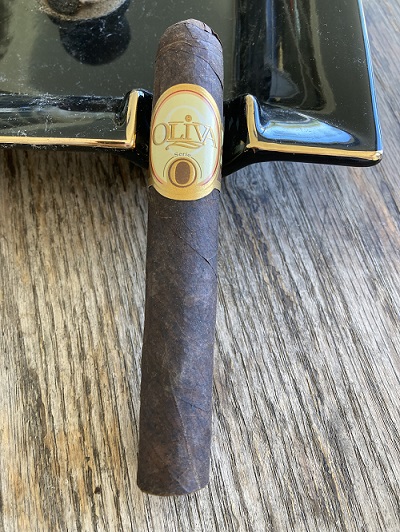 090824 rhomb Oliva Serie O Maduro scaled.jpg